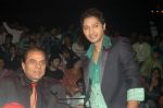 Shreyas Talpade, Dharmendra on the sets of India_s got talent in Filmcity on 29th Aug 2011 (26).JPG